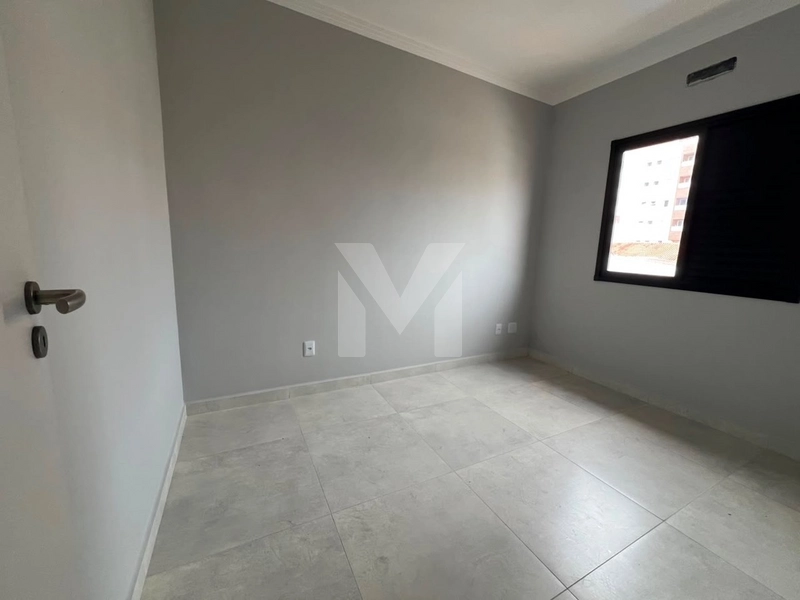 CASA TRIPLEX EM CONDOMÍNIO À VENDA NO BAIRRO OCIAN – PRAIA GRANDE: 9ª foto da galeria de imagens do imóvel