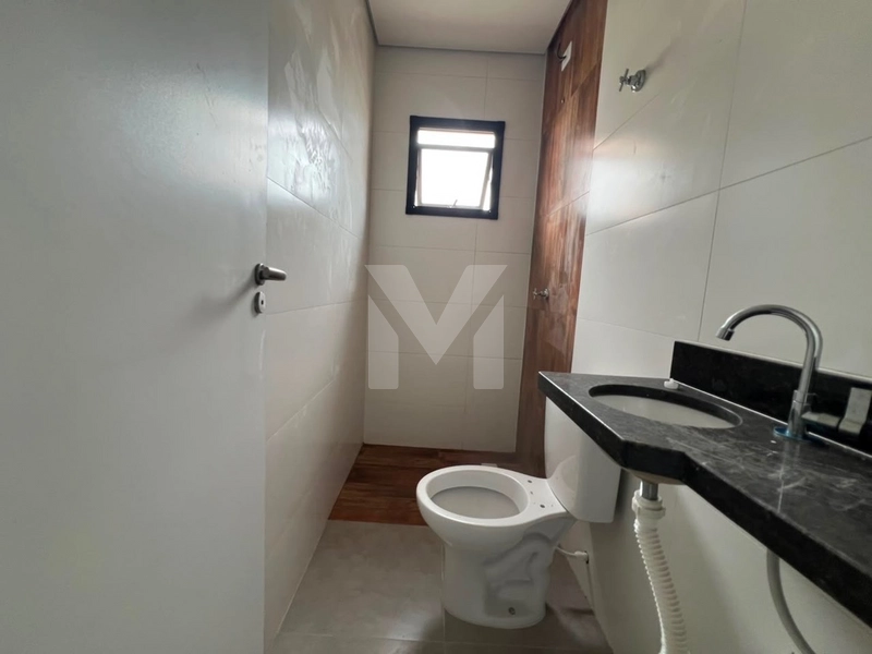 CASA TRIPLEX EM CONDOMÍNIO À VENDA NO BAIRRO OCIAN – PRAIA GRANDE: 5ª foto da galeria de imagens do imóvel
