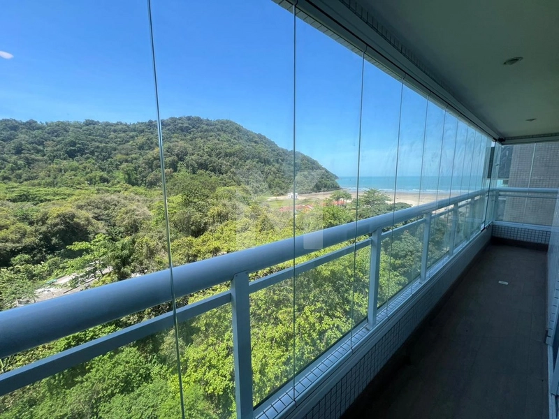 Apartamento 4 suítes mobiliado há 100m da Praia no Canto do Forte: 1ª foto da galeria de imagens do imóvel