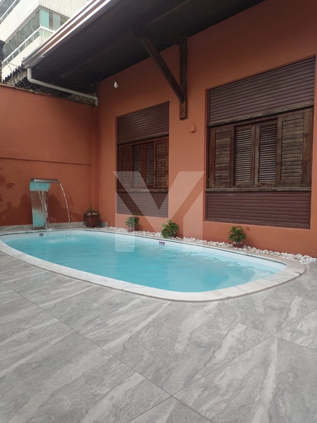 Casa com Piscina no Caiçara – Praia Grande/SP: 6ª foto da galeria de imagens do imóvel