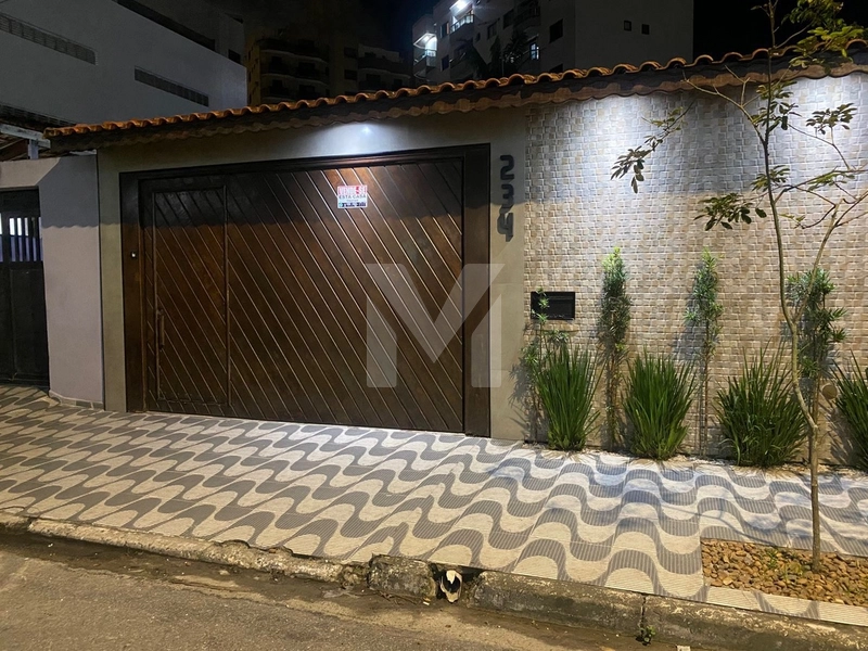 Casa com Piscina no Caiçara – Praia Grande/SP: 1ª foto da galeria de imagens do imóvel