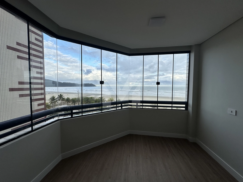 Apartamento 100% Frente Mar à venda na Guilhermina – Praia Grande: 1ª foto da galeria de imagens do imóvel