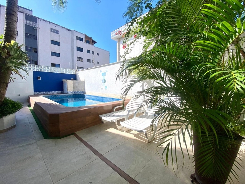 Sobrado com piscina no bairro Aviação, Praia Grande.: 1ª foto da galeria de imagens do imóvel