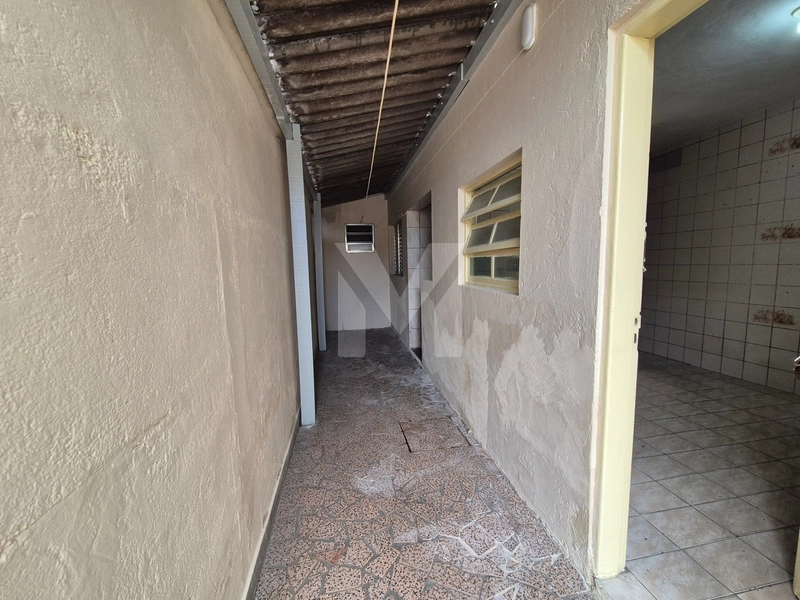 CASA COM 2 DORMITÓRIOS + EDÍCULA PARA LOCAÇÃO: 10ª foto da galeria de imagens do imóvel