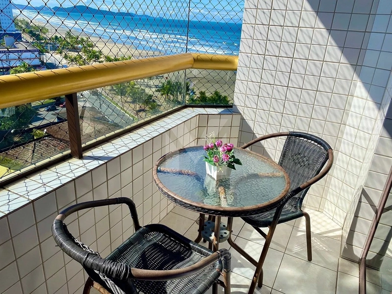 Seu apartamento frente ao mar espera por você na Vila Mirim!: 1ª foto da galeria de imagens do imóvel