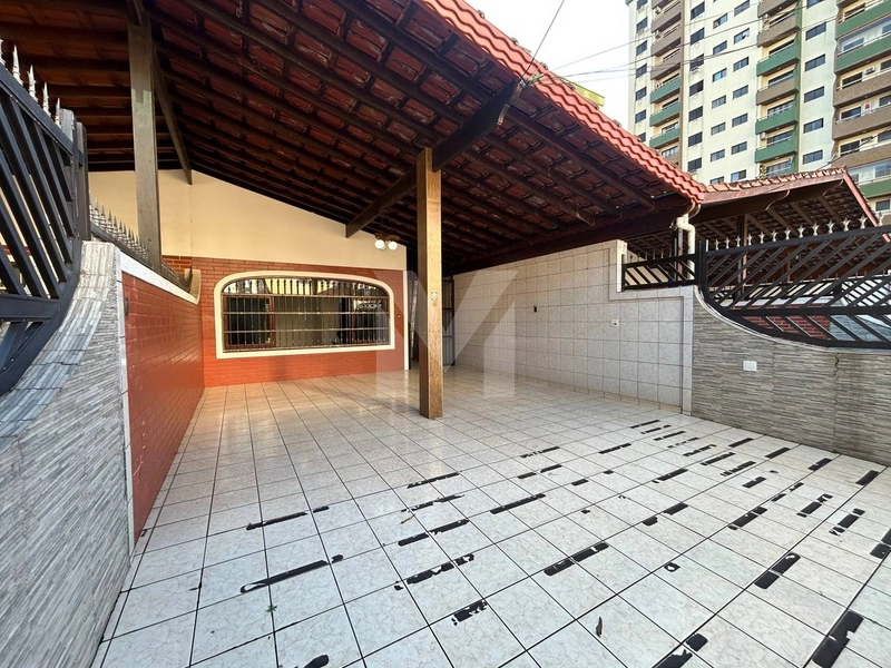 2 DORMITÓRIOS - EDÍCULA - 4 VAGAS  - 300M DA PRAIA: 3ª foto da galeria de imagens do imóvel