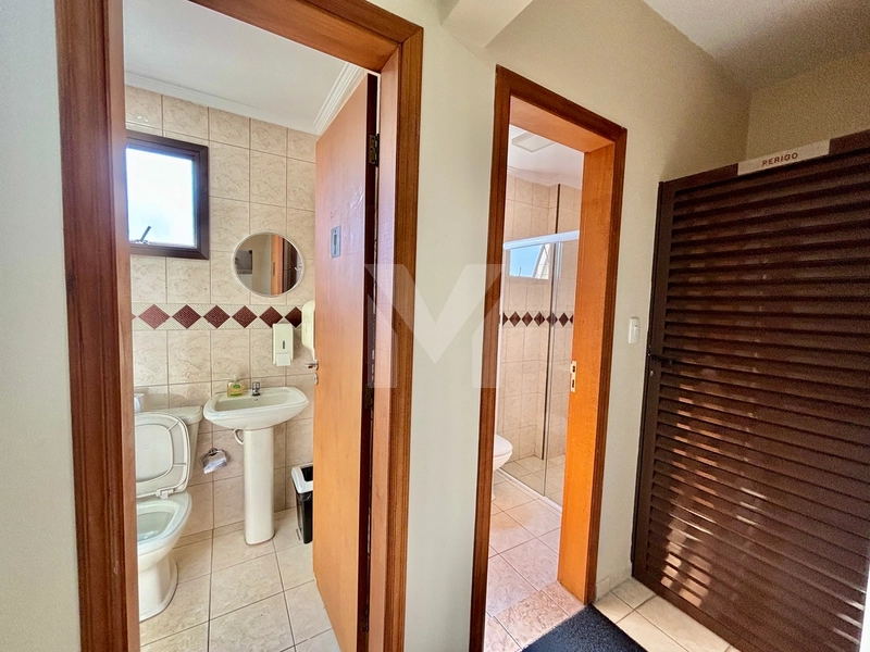 Apartamento mobiliado com vista para o mar há 50 metros da praia: 31ª foto da galeria de imagens do imóvel