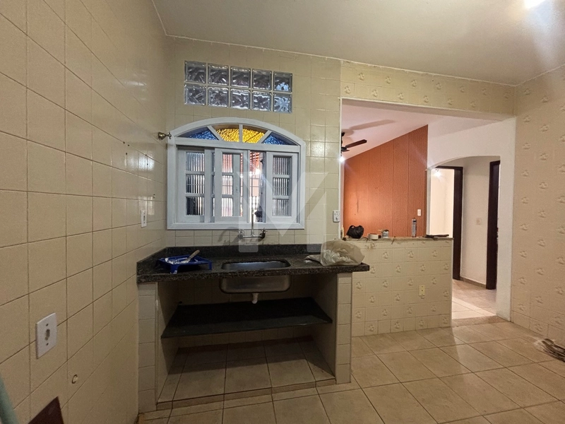 Casa à venda no bairro Ocian: 8ª foto da galeria de imagens do imóvel