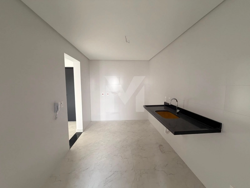 2 Suítes espaçosas  com espaço para closet e vista mar.: 6ª foto da galeria de imagens do imóvel
