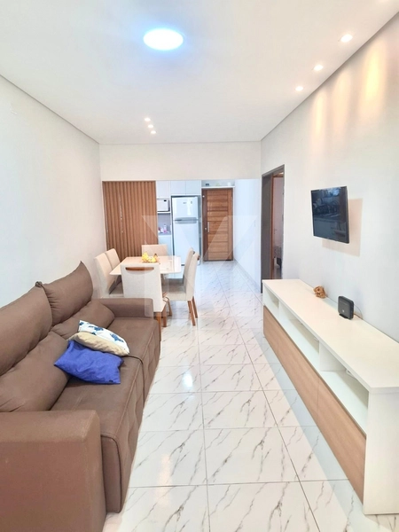 Casa com 4 Dorm.(2 suítes), piscina e 4 vagas - apenas 50m da Praia: 3ª foto da galeria de imagens do imóvel
