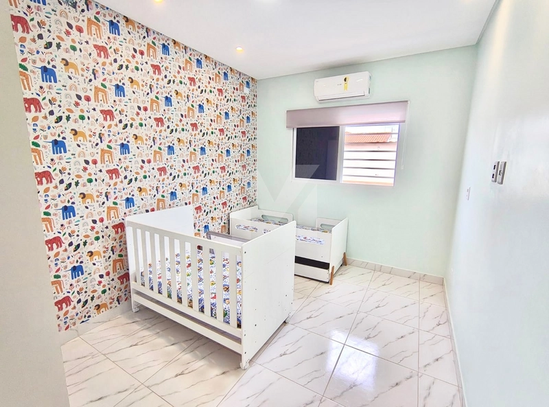 Casa com 4 Dorm.(2 suítes), piscina e 4 vagas - apenas 50m da Praia: 16ª foto da galeria de imagens do imóvel