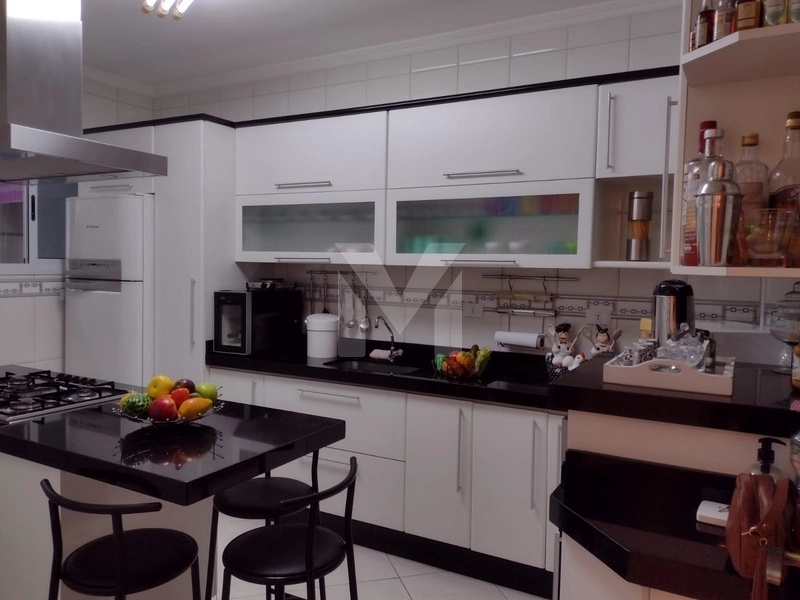 Excelente apartamento 3 dormitórios, 3 suítes, 2 vagas e com vista mar: 16ª foto da galeria de imagens do imóvel