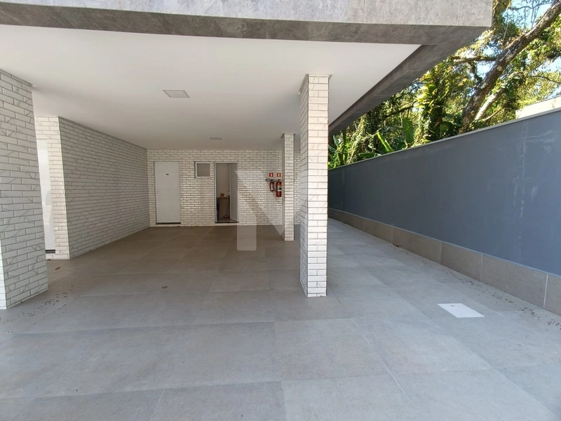 Casa em condomínio com quintal privativo no Tude Bastos.: 6ª foto da galeria de imagens do imóvel
