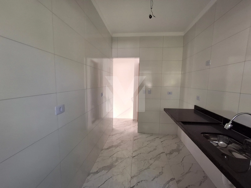 Casa em condomínio com quintal privativo no Tude Bastos.: 12ª foto da galeria de imagens do imóvel