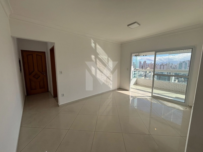 Apartamento no Canto do Forte com Suíte e Varanda Privativa: 3ª foto da galeria de imagens do imóvel