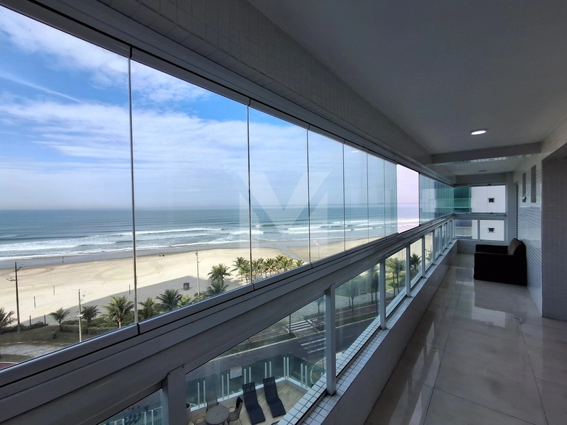 Apartamento 2 dormitórios mobiliado frente total para o mar R$ 850 mil: 2ª foto da galeria de imagens do imóvel