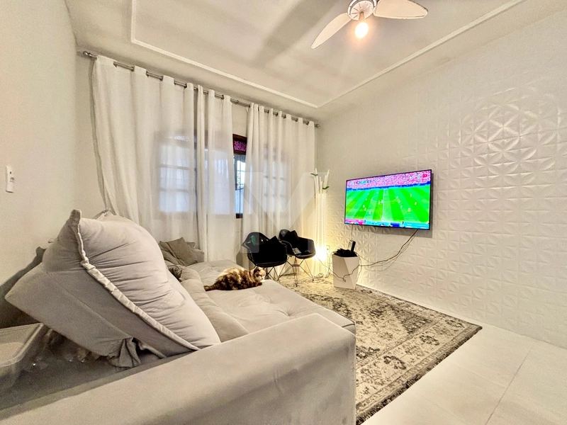 Casa semi-mobiliada no Canto do Forte com área gourmet: 2ª foto da galeria de imagens do imóvel