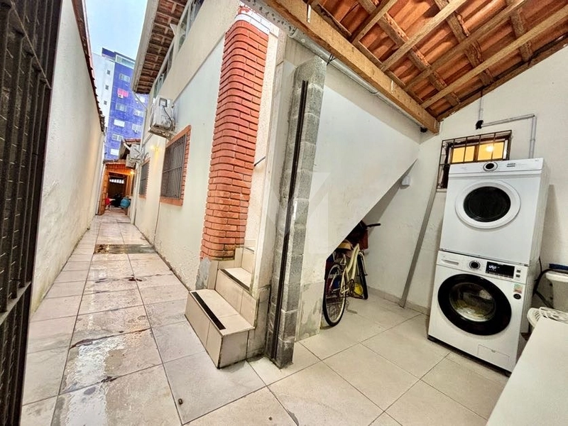 Casa semi-mobiliada no Canto do Forte com área gourmet: 16ª foto da galeria de imagens do imóvel