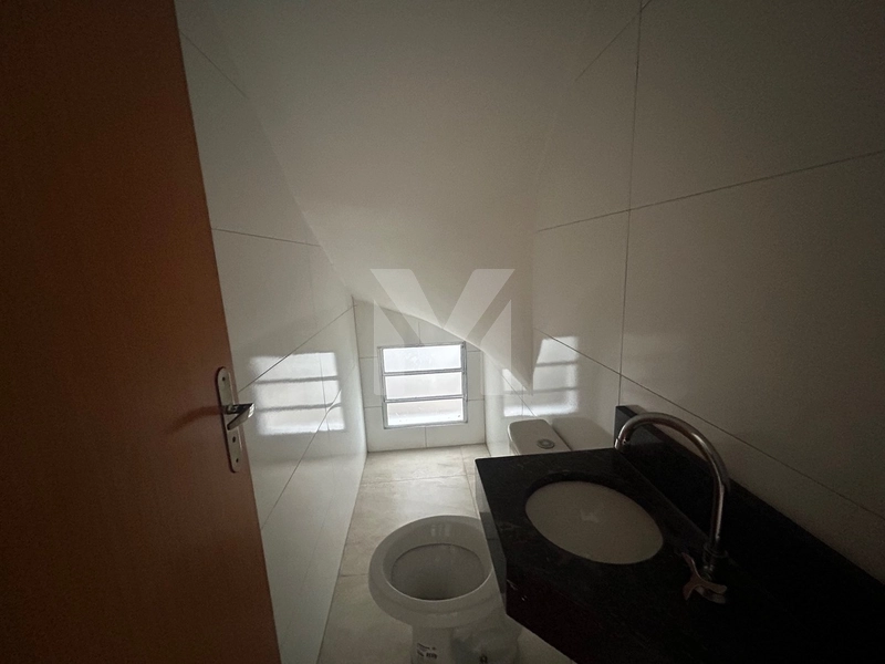 Casa de Condomínio Duplex à Venda no Bairro Samambaia – Praia Grande/S: 5ª foto da galeria de imagens do imóvel