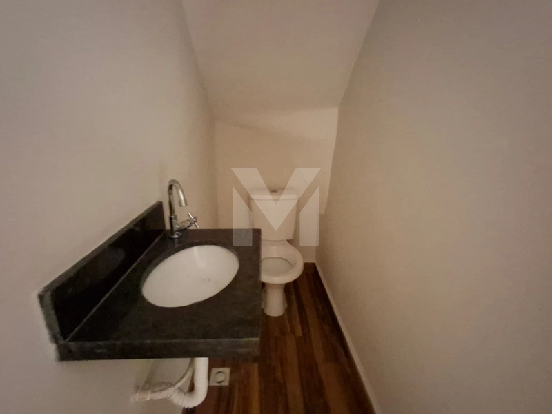 Sobrado com quintal individual em condomínio fechado: 12ª foto da galeria de imagens do imóvel