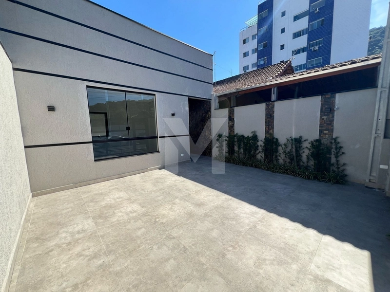 Casa alto Padrão Canto do Forte: 3ª foto da galeria de imagens do imóvel
