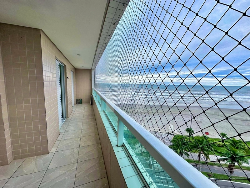 Apartamento 2 dorm. em prédio frente á Praia no bairro Maracanã: 1ª foto da galeria de imagens do imóvel