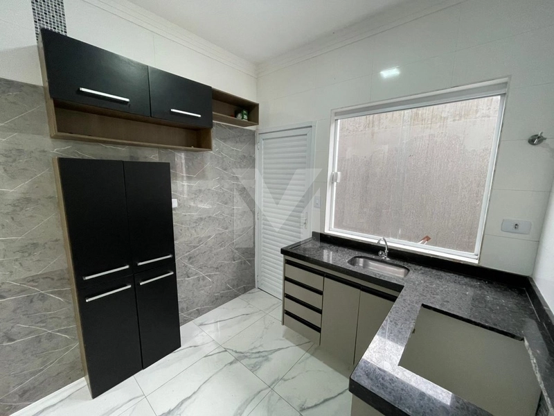 Casa térrea em condomínio no bairro Caiçara, a 2 quadras da praia: 6ª foto da galeria de imagens do imóvel