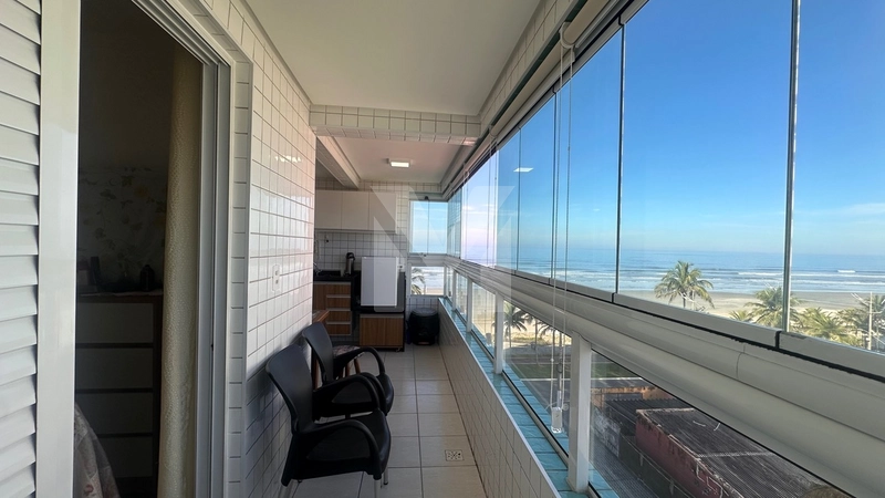 Apartamento 2 dormitórios, prédio frente mar com vista lateral mar!: 1ª foto da galeria de imagens do imóvel