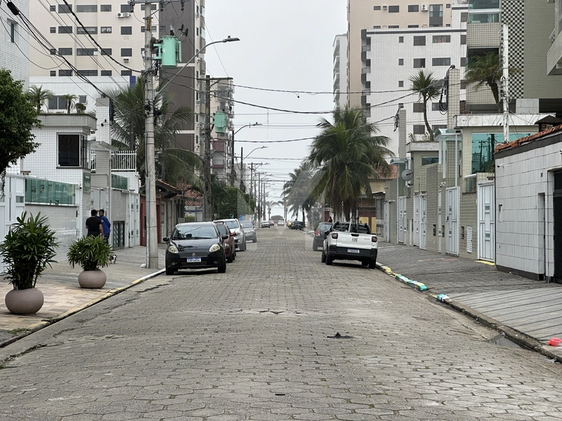 Sobrado em Condomínio à Venda na Aviação 300 Metros da Praia