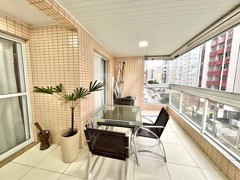 Apartamento 3 Dormitórios com 2 Suítes no Canto do Forte: 3ª foto da galeria de imagens do imóvel