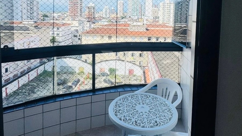 LINDO IMÓVEL NA OCIAN A POUCOS PASSOS DA PRAIA: 4ª foto da galeria de imagens do imóvel