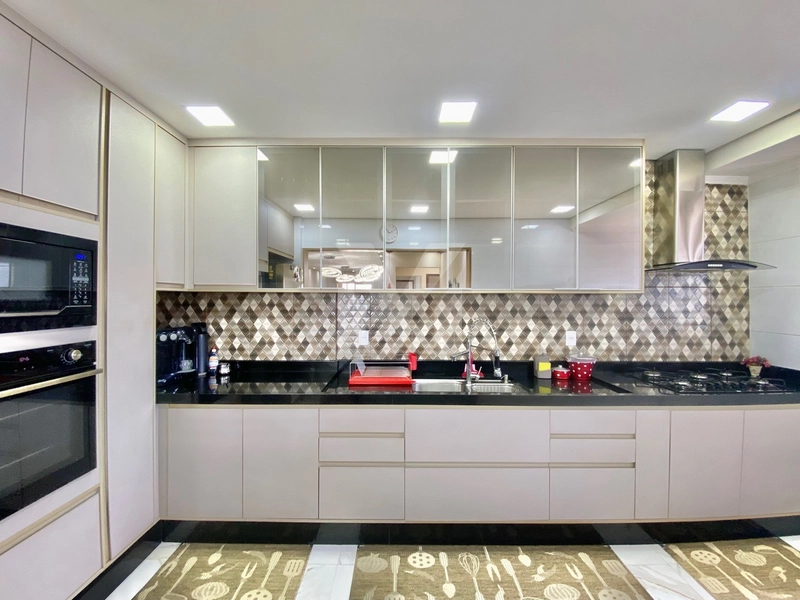 Apartamento Reformado 3 Dorm’s com Vista para o Mar na Guilhermina: 14ª foto da galeria de imagens do imóvel