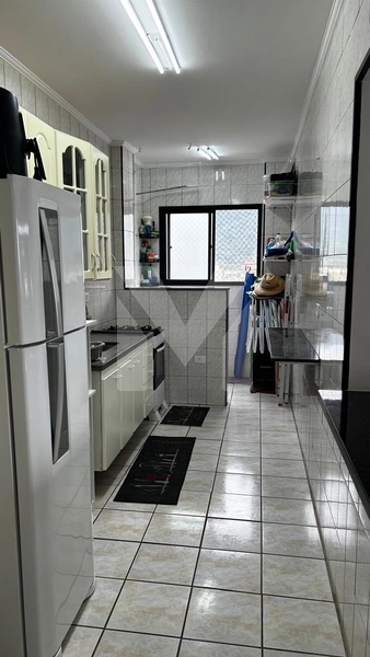 Apartamento à Venda Frente Mar – 1 Dormitório com Vista Mar e Sacada: 3ª foto da galeria de imagens do imóvel
