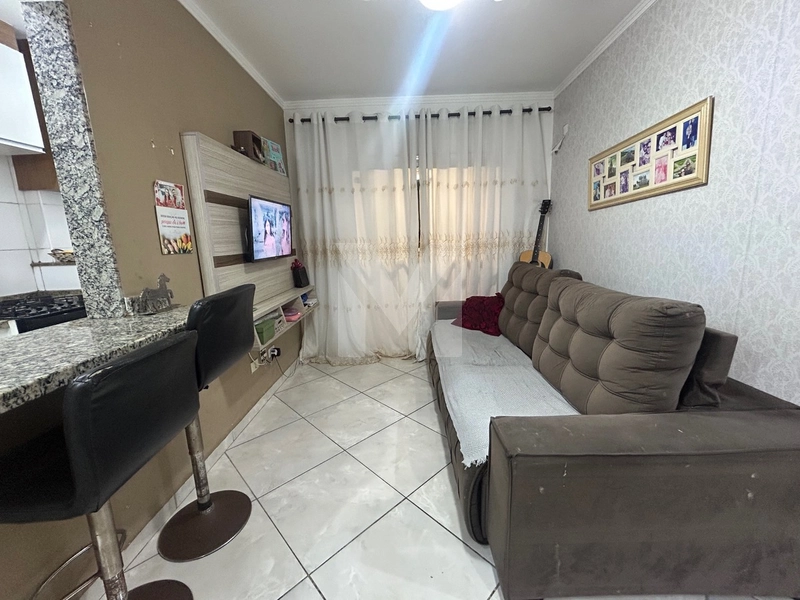 Apartamento à Venda na Ocian – 1 Dormitório Mobiliado com Sacada: 1ª foto da galeria de imagens do imóvel