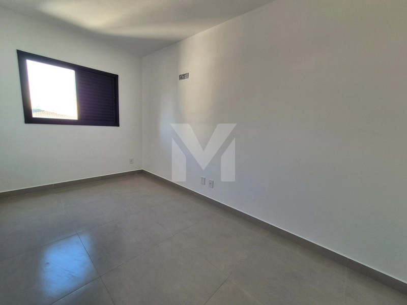 Apartamento de 2 Dormitórios para Locação - Guilhermina: 2ª foto da galeria de imagens do imóvel