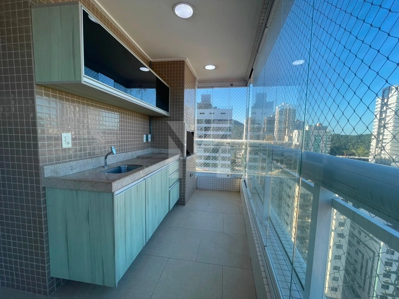 Apartamento à venda com vista para o mar no Canto do Forte: 3ª foto da galeria de imagens do imóvel