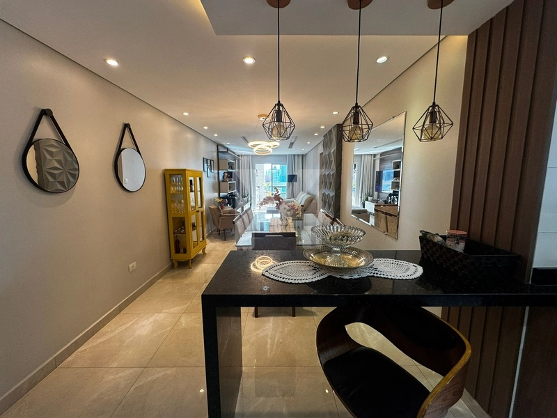 Apartamento 130m², 3 dormitórios, 2 suítes, Canto de Forte