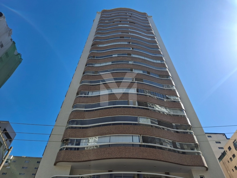 Apartamento 3 dormitórios sendo 3 suítes e 2 vagas no Canto do Forte.: 2ª foto da galeria de imagens do imóvel