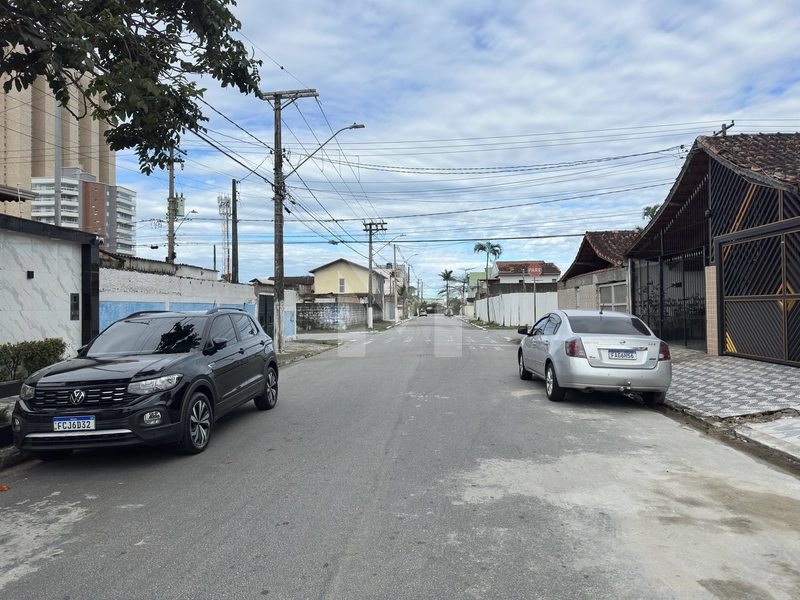 Casa em Condomínio Térrea à Venda na Vila Mirim – Praia Grande/SP: 4ª foto da galeria de imagens do imóvel