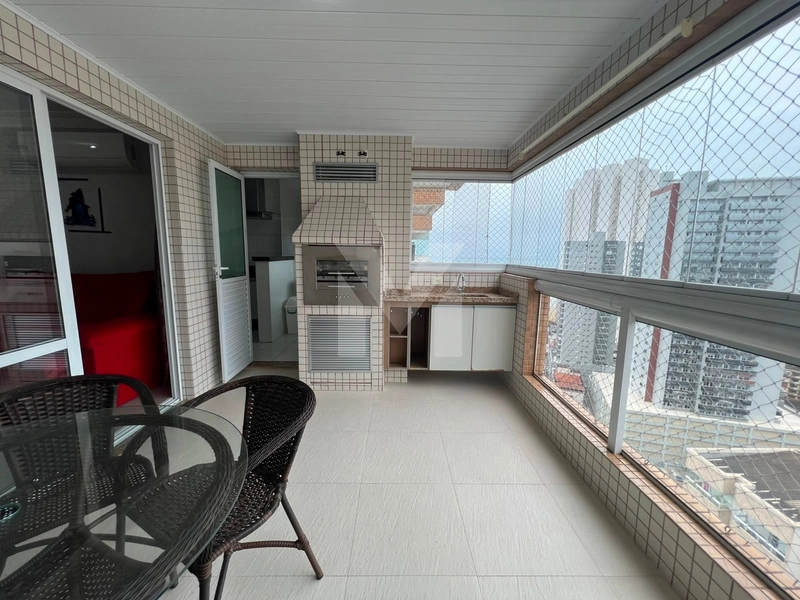 Apartamento amplo em uma excelente localização.