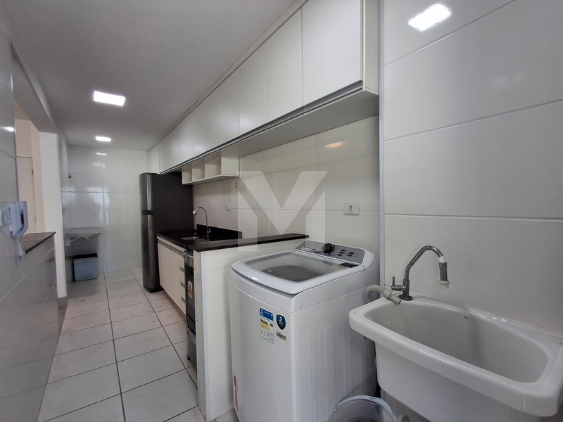 Apartamento 2 dormitórios em prédio frente mar na Vila Mirim.: 23ª foto da galeria de imagens do imóvel