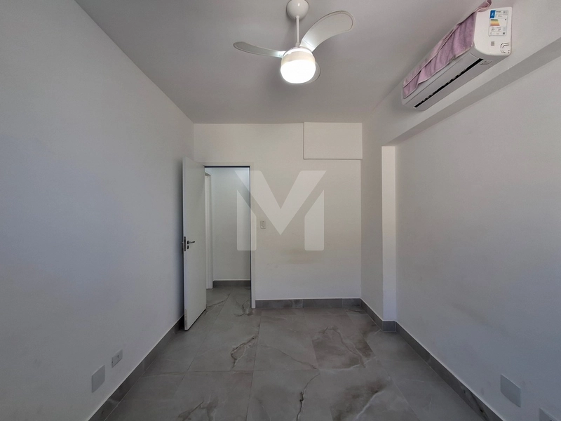 Apartamento 2 dormitórios em prédio frente mar na Vila Mirim.: 31ª foto da galeria de imagens do imóvel