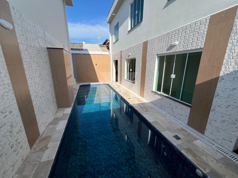 Casa com Piscina: 35ª foto da galeria de imagens do imóvel