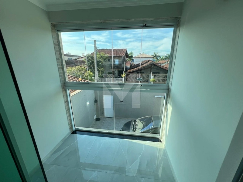 Casa com Piscina: 21ª foto da galeria de imagens do imóvel