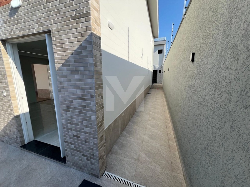 Casa com Piscina: 6ª foto da galeria de imagens do imóvel