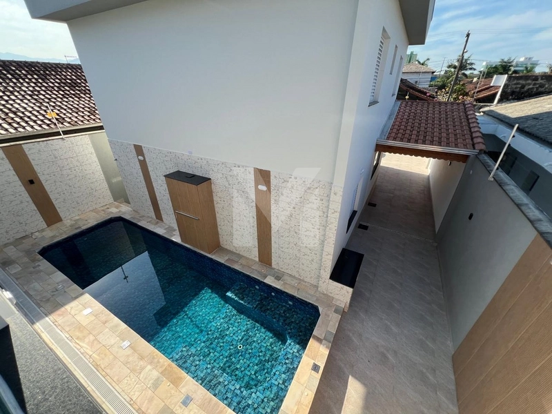 Casa com Piscina: 1ª foto da galeria de imagens do imóvel