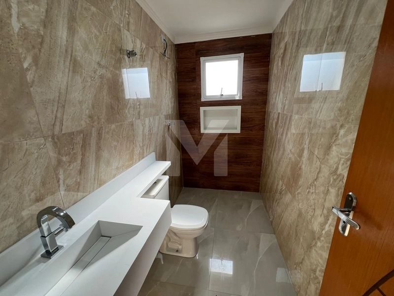 Casa com Piscina: 30ª foto da galeria de imagens do imóvel