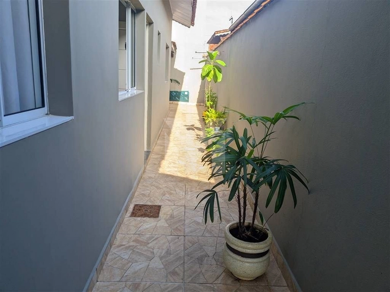 CASA NO BAIRRO MARACANÃ: 6ª foto da galeria de imagens do imóvel