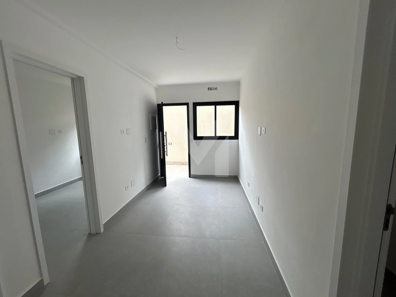 Casa de Condomínio Térrea com Quintal Privativo à Venda no Maracanã –: 1ª foto da galeria de imagens do imóvel