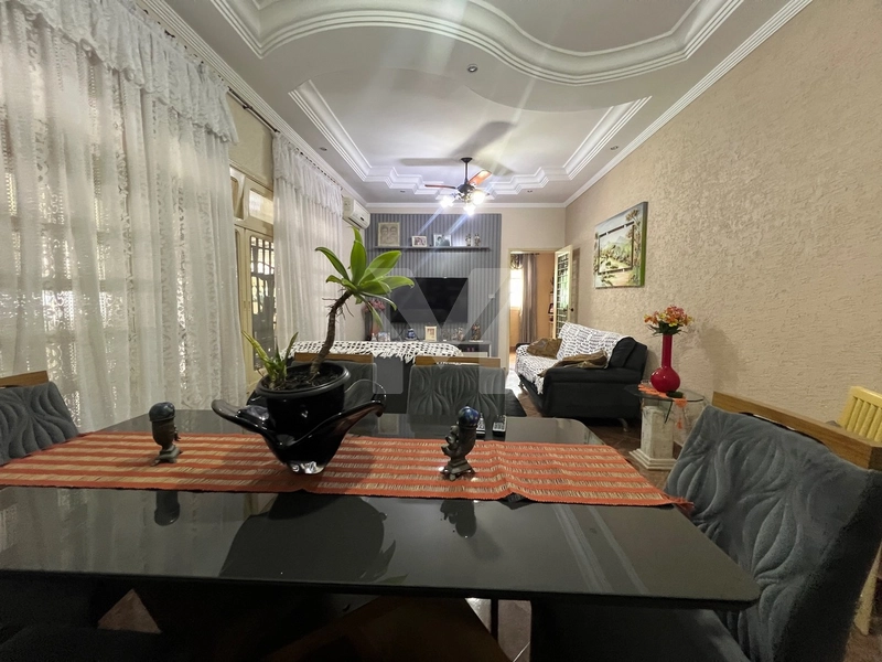 CASA ISOLADA NA GUILHERMINA: 2ª foto da galeria de imagens do imóvel